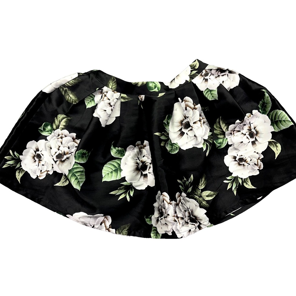 Floral Skirt‎ Forever Twentyone 21 black & white green Sz M Mini Barnhouse NWT